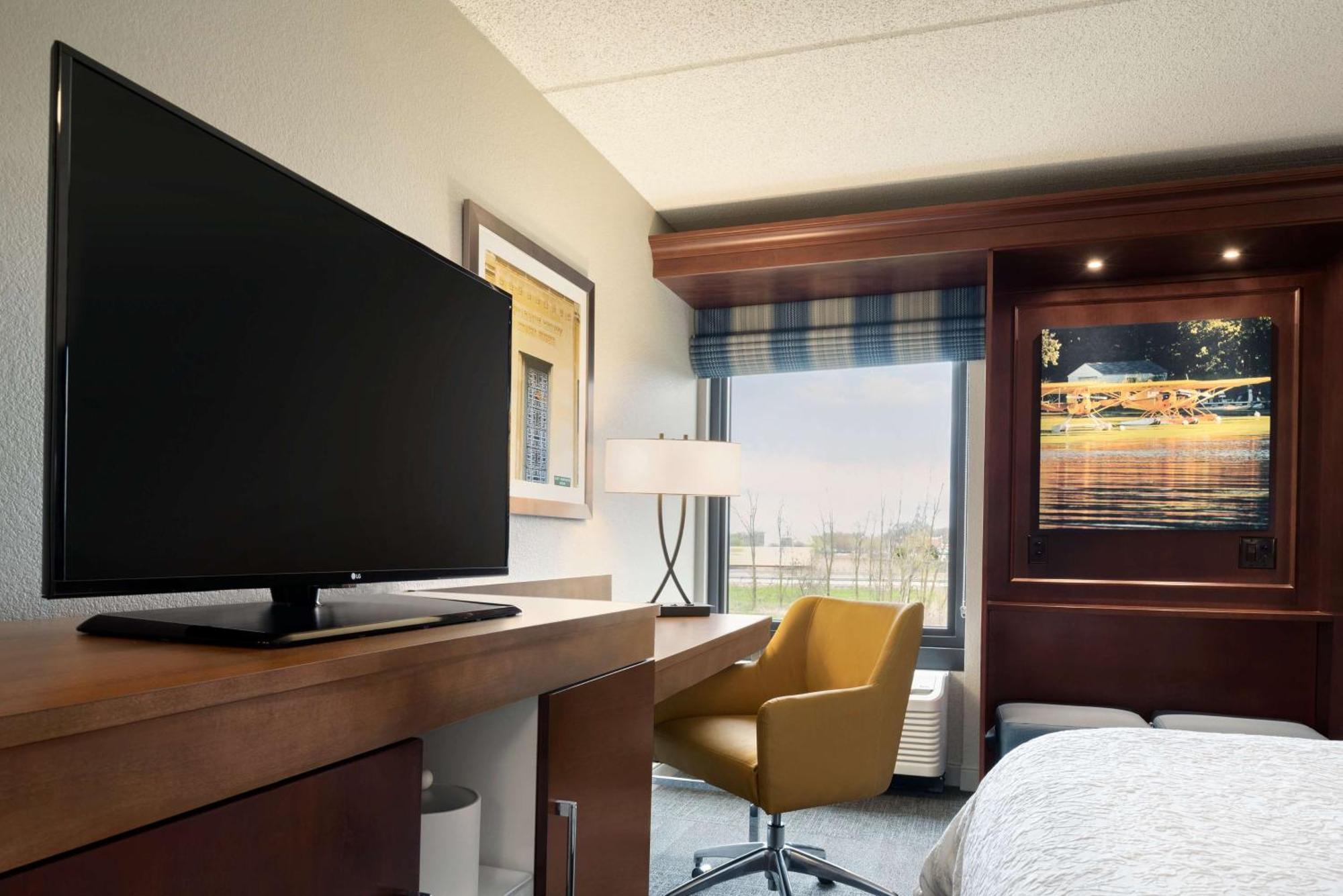 Hampton Inn Appleton-Fox River Mall Area Kültér fotó